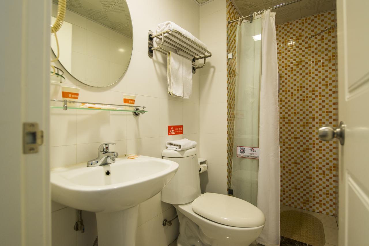 Home Inn Shanghai Lujiabang Road Metro Station Buitenkant foto