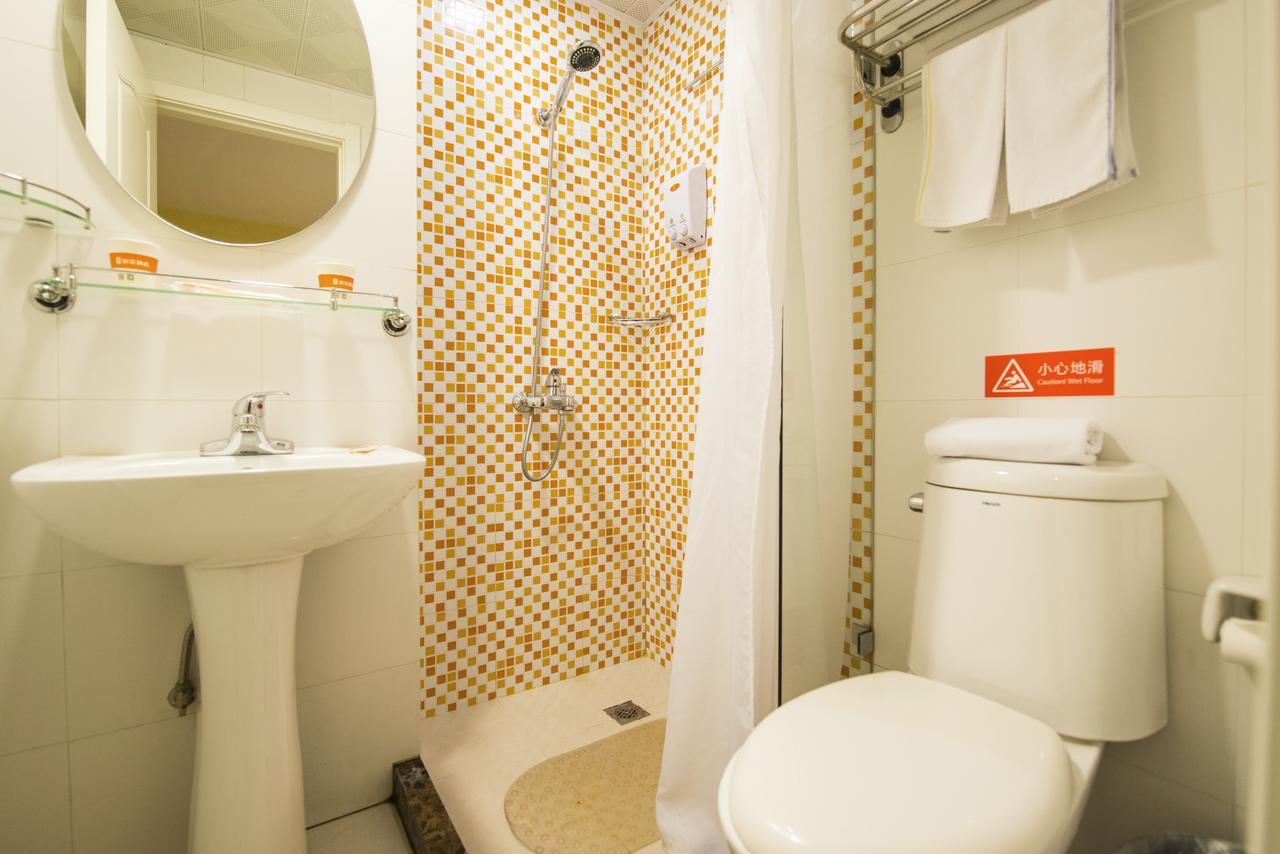 Home Inn Shanghai Lujiabang Road Metro Station Buitenkant foto